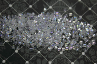 Бисер Япония 11/0 TRIANGLE 5 г 0161